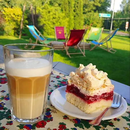 Pttk Pod Roztoka Fogadó *