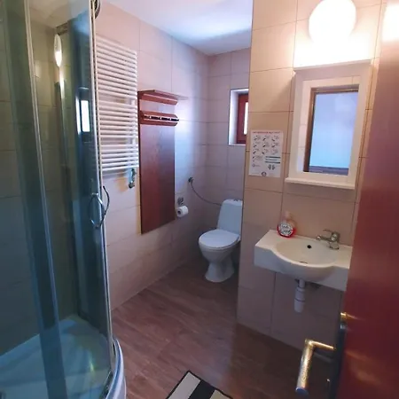 Pttk Pod Roztoka Värdshus