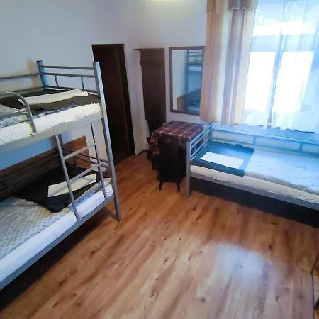 Pttk Pod Roztoka Fogadó