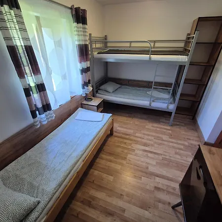 Inn Pttk Pod Roztoka