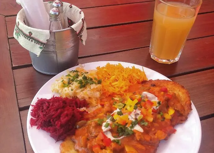 Zajazd Pttk Pod Roztoką *